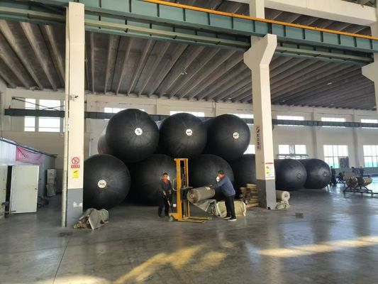 Customizable Rubber Pneumatic Marine Fender For Ships And Shore Facilities