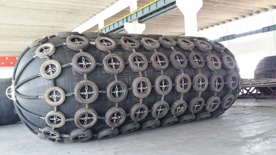 Marine Grade Yokohama Pneumatic Fenders For Optimal Protection